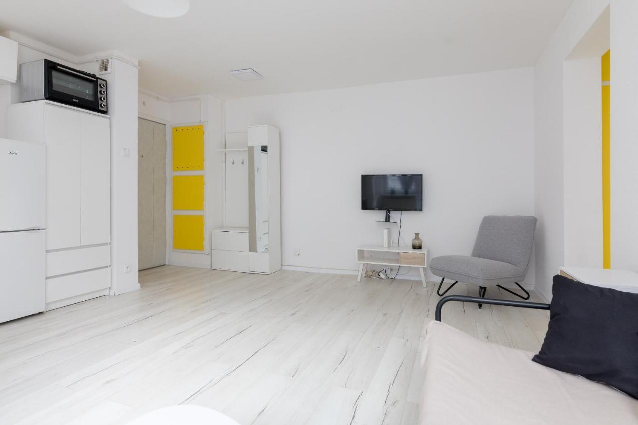Rondo Onz Sunny Apartment Warsaw Exterior photo